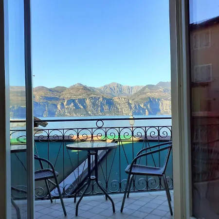 Casa Giardino Apartment Malcesine