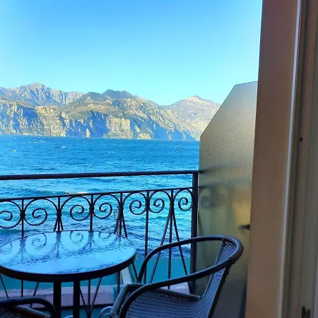Casa Giardino Apartment